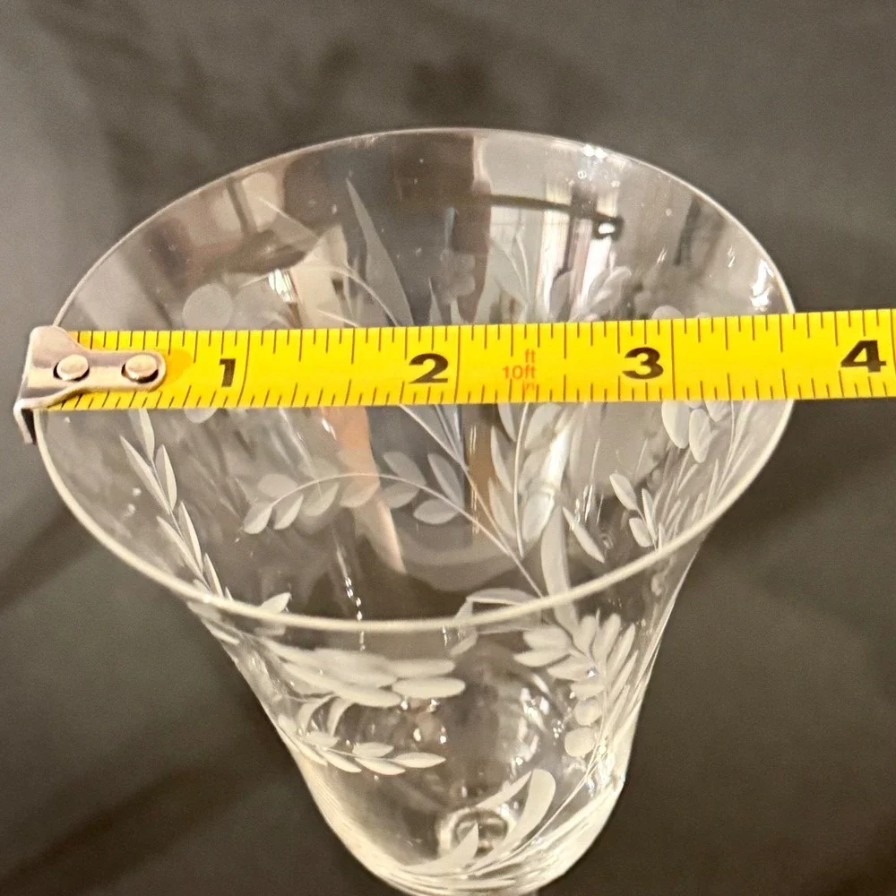 Vintage Floral Etched Crystal Wine Glasses Set of 4 Gray Cut Stemware 8.25in
